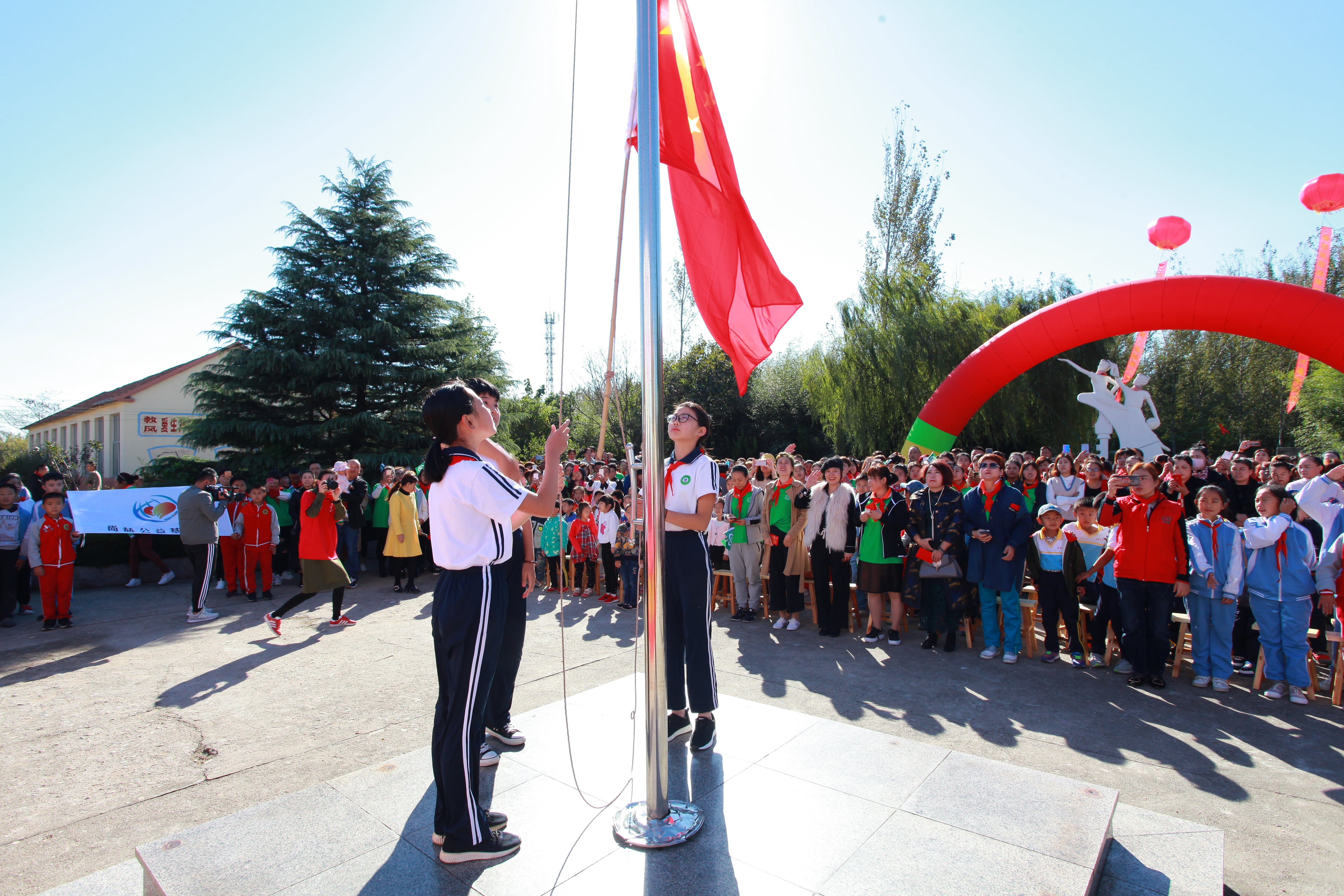 第120所 日照市东港区三庄镇石沟崖米兰体育平台官方网站-米兰(中国)
刘丽新小学