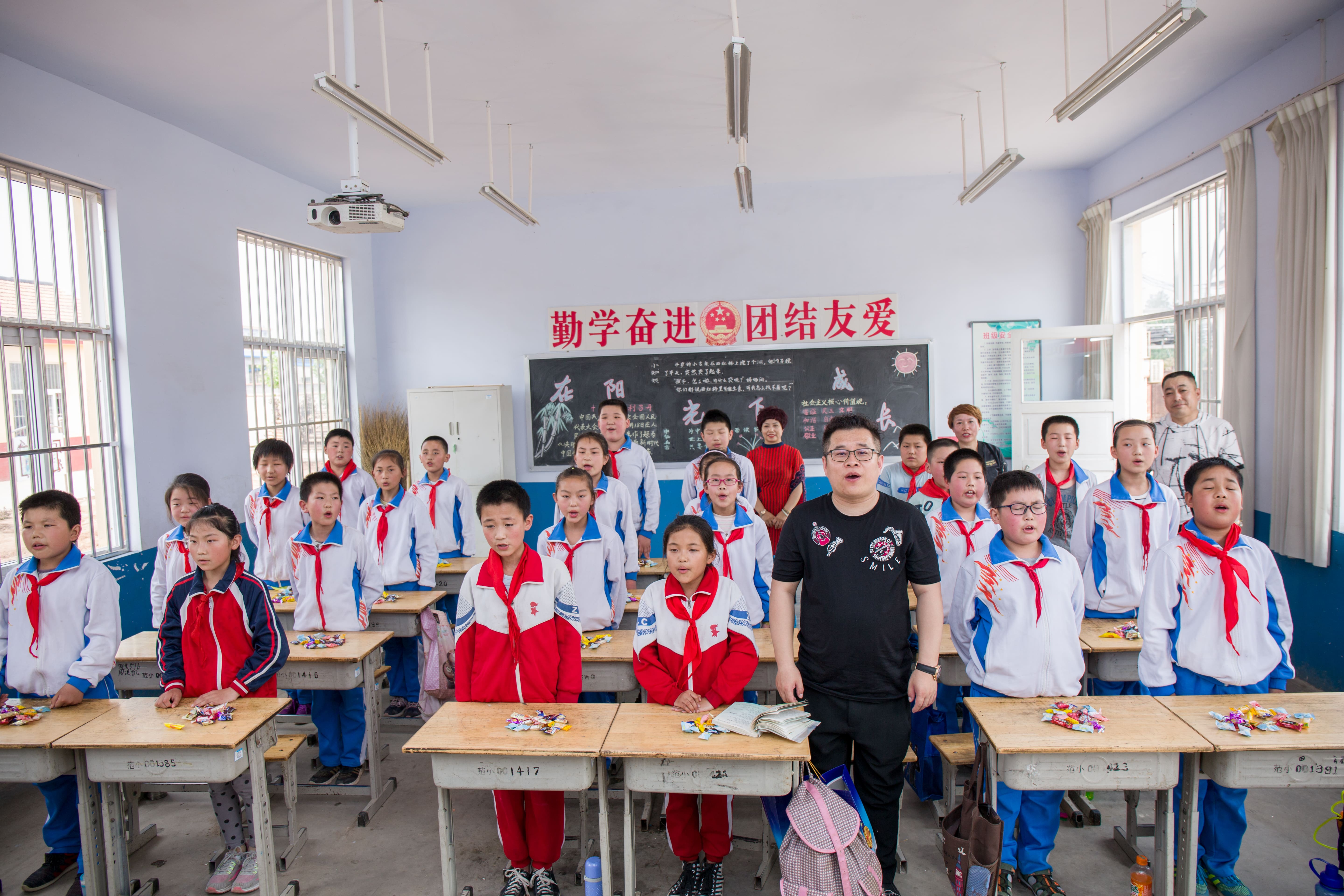 第142所 诸城市贾悦镇范家官庄米兰体育平台官方网站-米兰(中国)
鹿永波小学