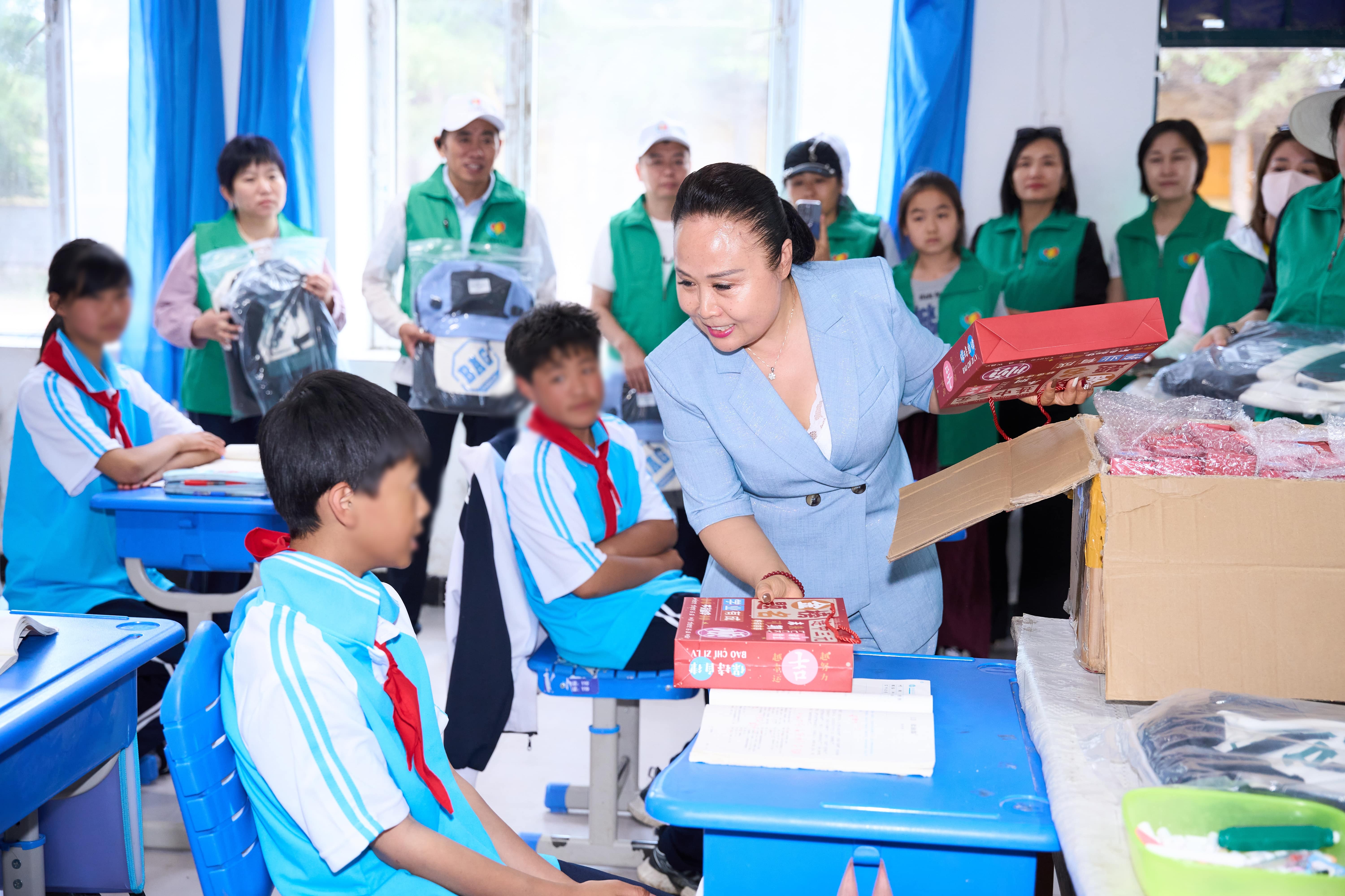 第254所 黑龙江巴彦县黑山镇民乐村米兰体育平台官方网站-米兰(中国)
侯玉霞学校 第254所 黑龙江巴彦县黑山镇民乐村米兰体育平台官方网站-米兰(中国)
侯玉霞学校