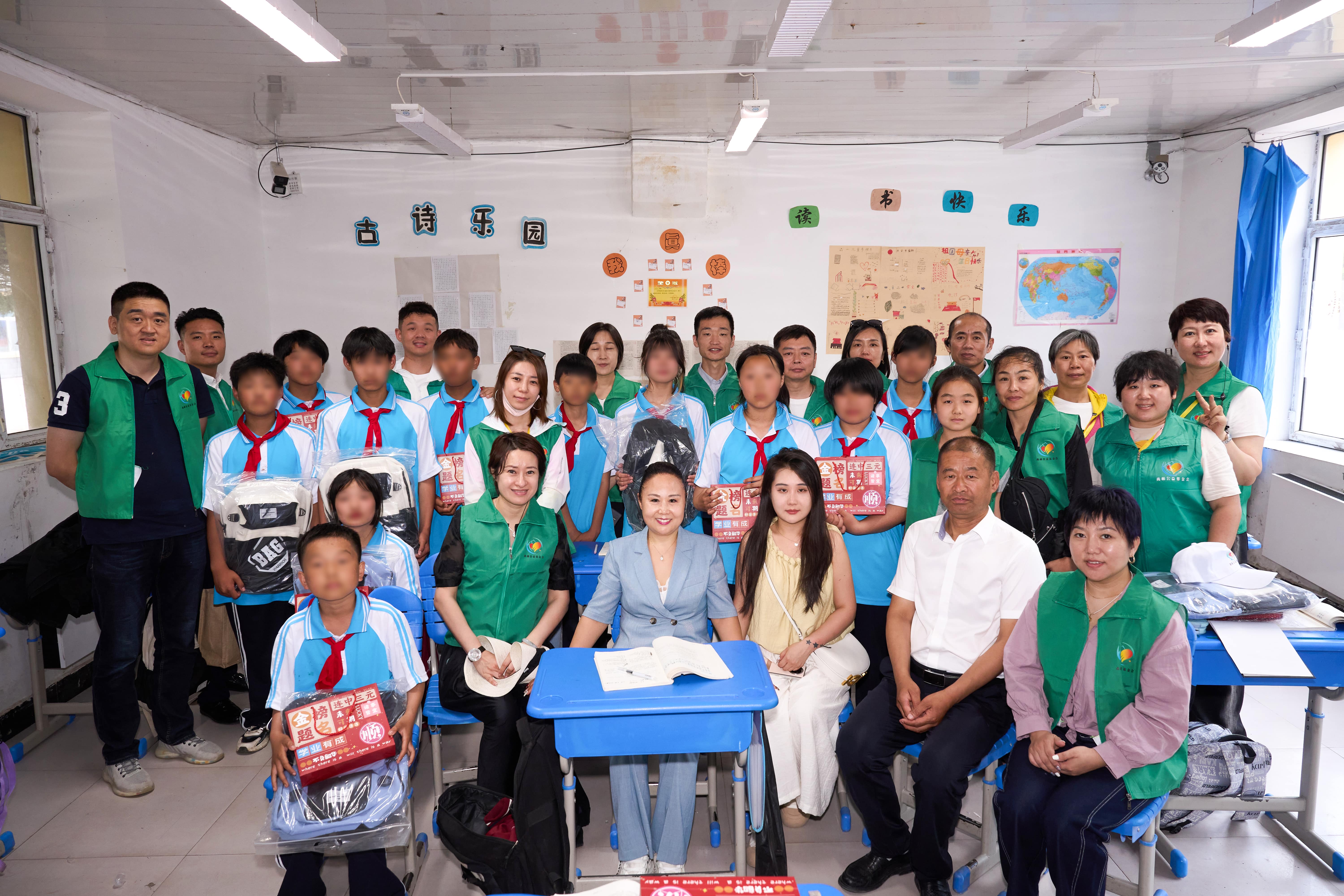 第254所 黑龙江巴彦县黑山镇民乐村米兰体育平台官方网站-米兰(中国)
侯玉霞学校 第254所 黑龙江巴彦县黑山镇民乐村米兰体育平台官方网站-米兰(中国)
侯玉霞学校