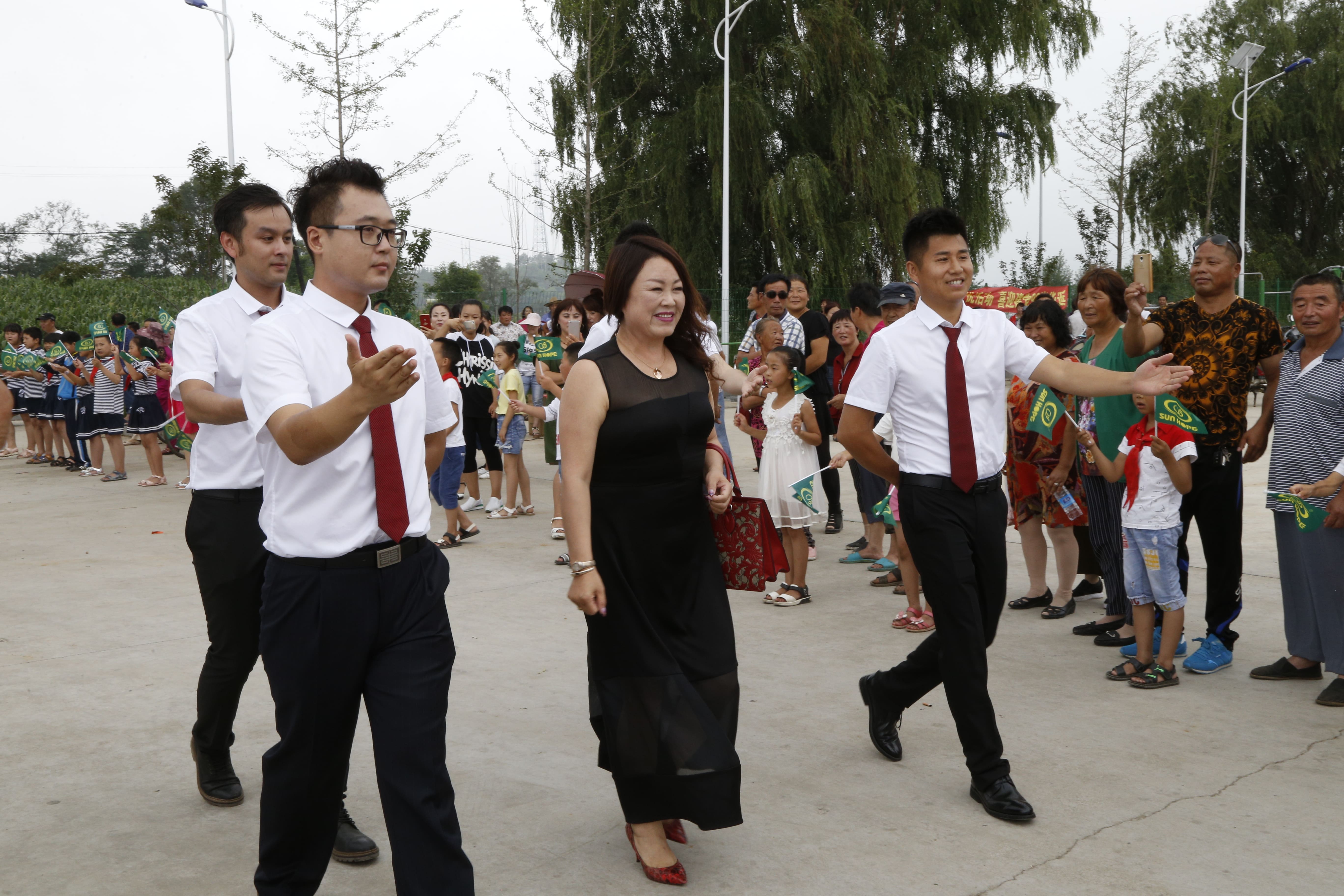 第110所 东港市椅圈镇米兰体育平台官方网站-米兰(中国)
张兰小学