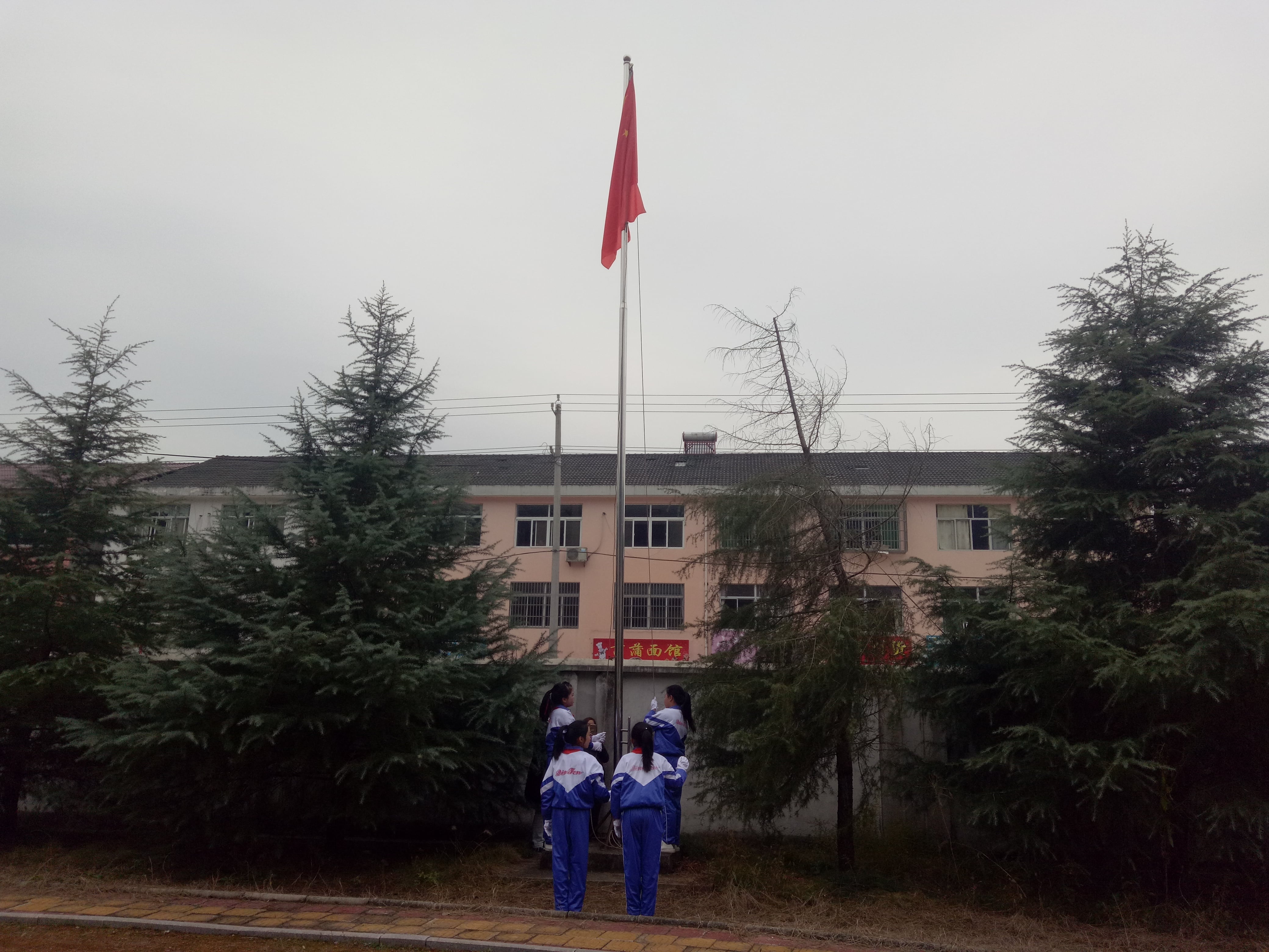 第132所 安庆市岳西县菖蒲米兰体育平台官方网站-米兰(中国)
程解勤小学